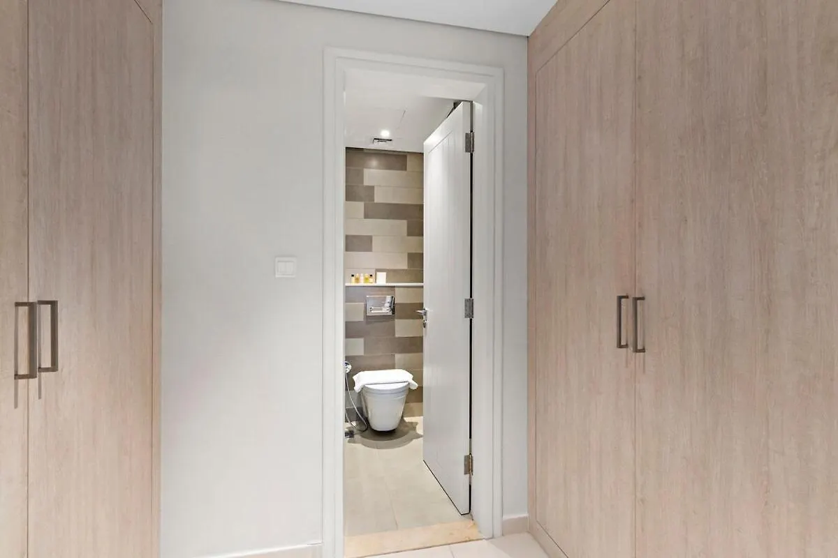 First Class 1Br Elegant Luxe Retreat Dubai Apartment