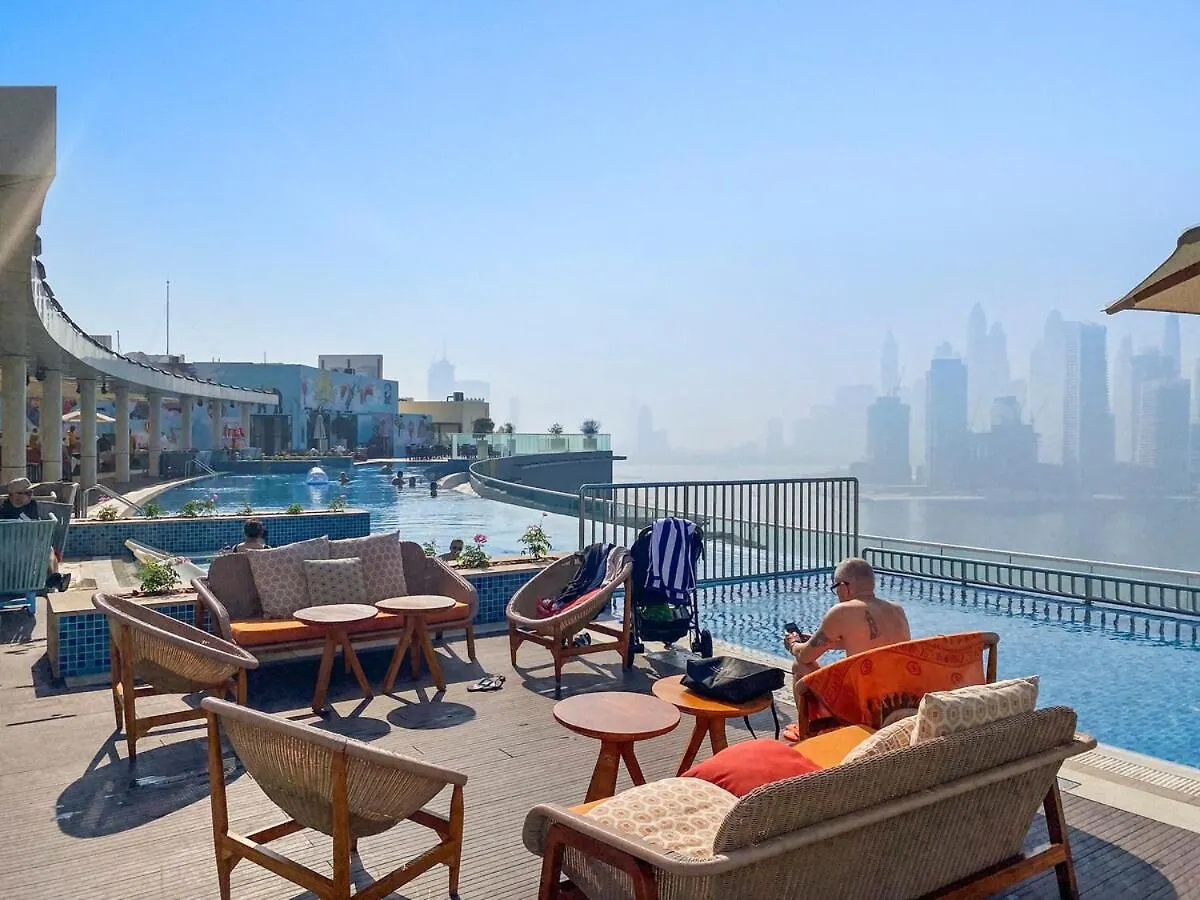 First Class 1Br Elegant Luxe Retreat Dubai